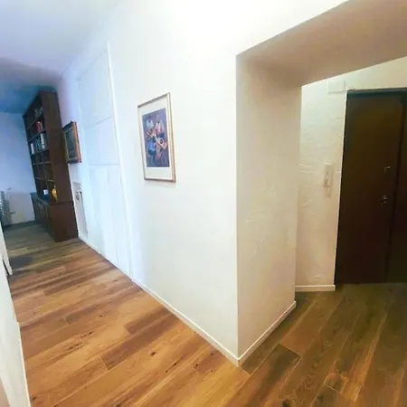 Must The Place Apartment *